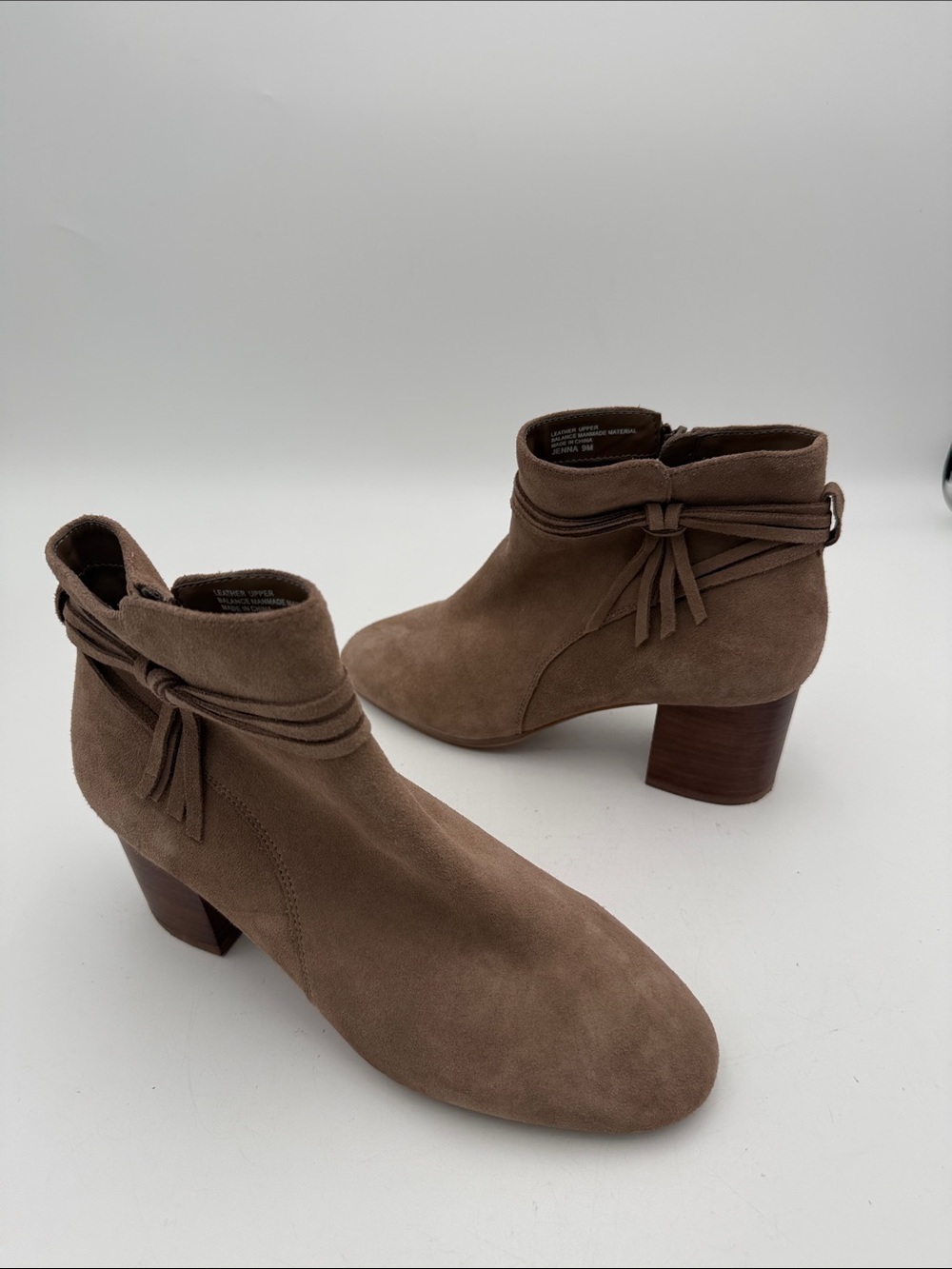 Violet & Red Taupe Suede Ankle Boots Women 9M festival casual retro office